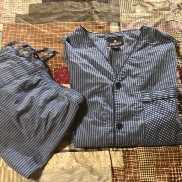 Stafford Other - Stafford 2 piece pajama set short and shorts L sleepwear cotton blend